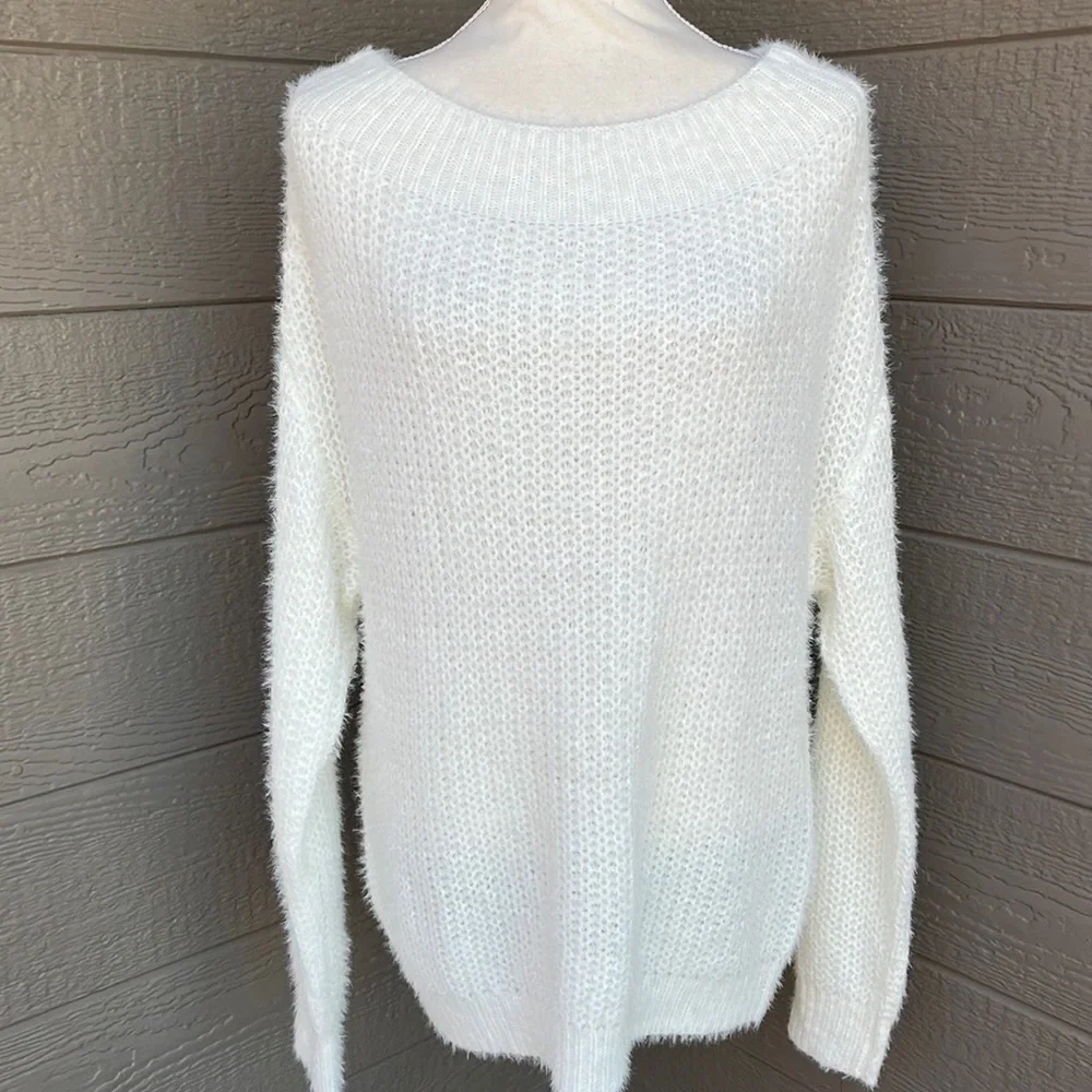 Hem&Thread Ivory Sweater - Picture 2 of 5